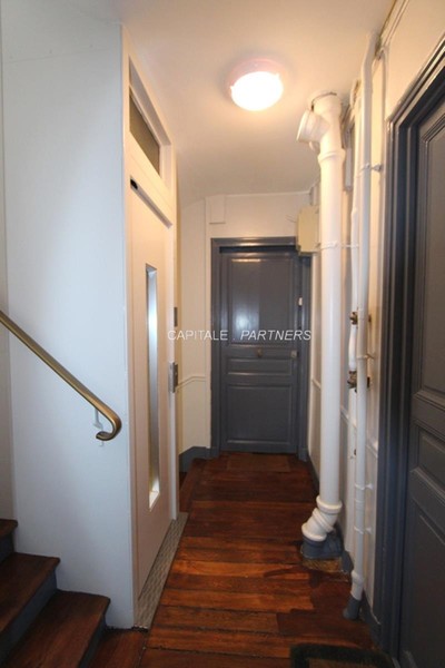 furnished  1 bedroom Apartment PARIS 18 - 41 m²;