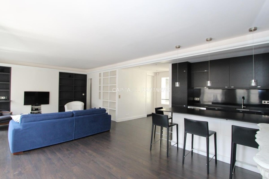 furnished  1 bedroom Apartment PARIS 2 - 71 m²;