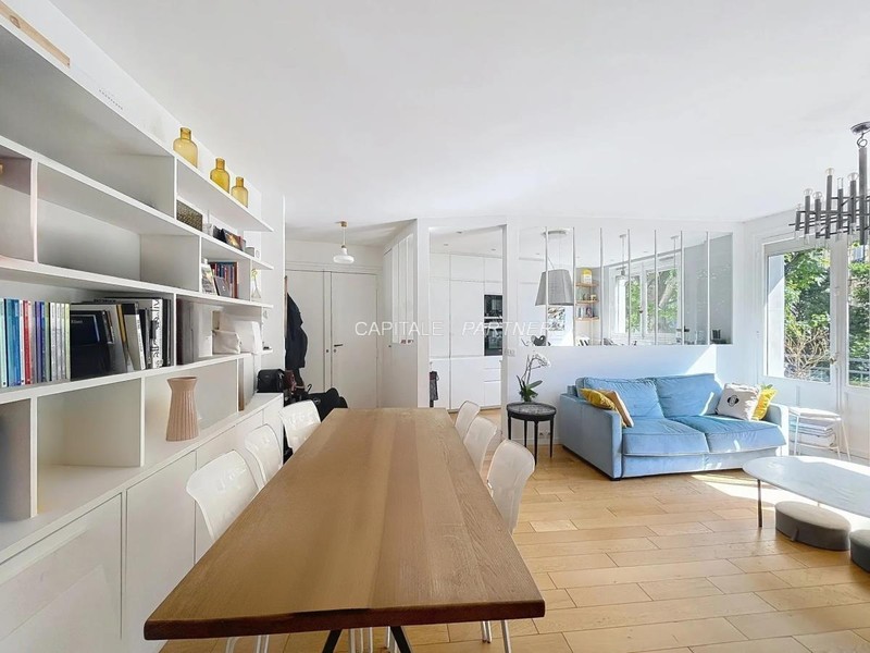 furnished  2 bedrooms Apartment PARIS 16 - 77 m²;