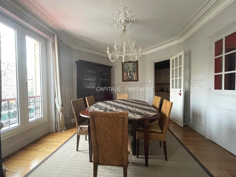 furnished  2 bedrooms Apartment PARIS 17 - 88 m²;