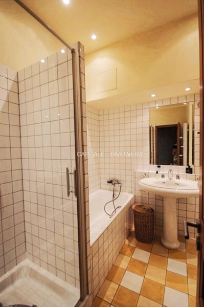 furnished  1 bedroom Apartment PARIS 3 - 60 m²;