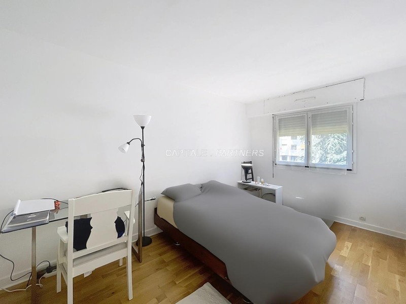 furnished  2 bedrooms Apartment BOULOGNE-BILLANCOURT - 76 m²;