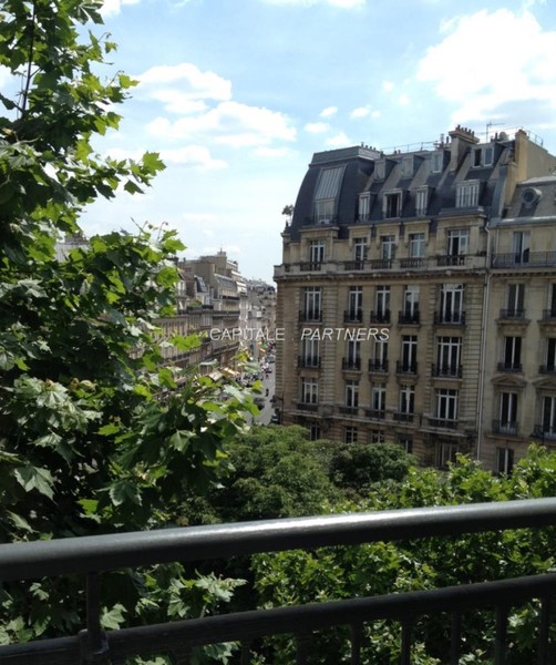 furnished  2 bedrooms Apartment PARIS 8 - 115 m²;