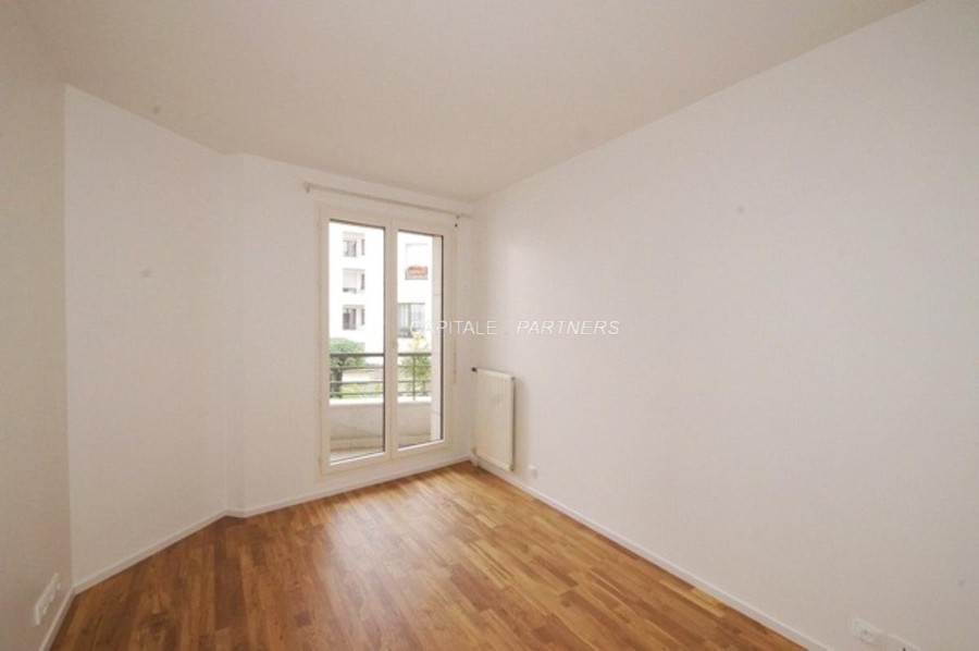  2 bedrooms Apartment LEVALLOIS PERRET - 71 m²;