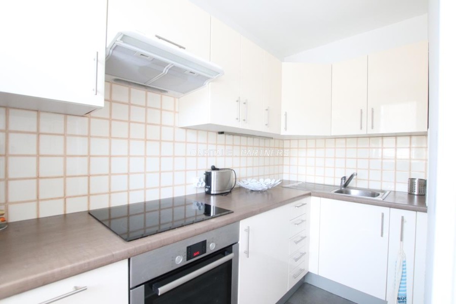 furnished  1 bedroom Apartment PARIS 17 - 44 m²;