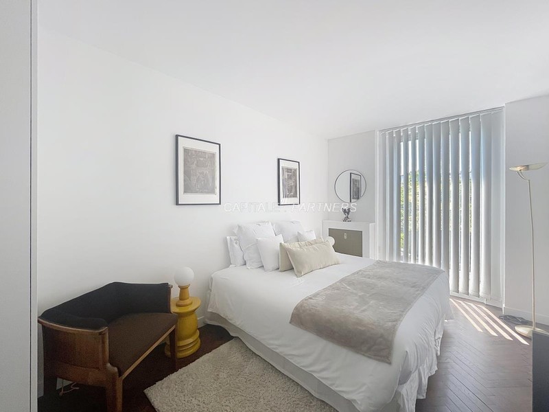 furnished  2 bedrooms Apartment PARIS 5 - 95 m²;