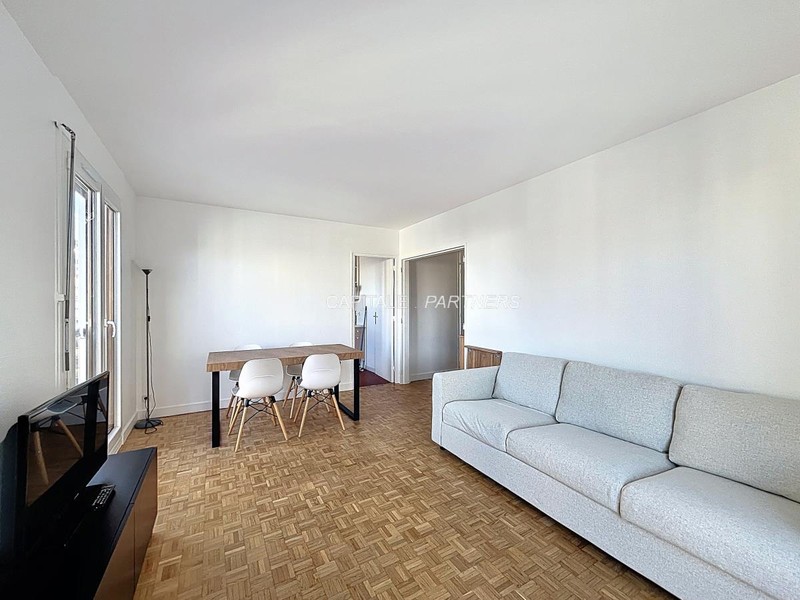 furnished  2 bedrooms Apartment PARIS 15 - 59 m²;