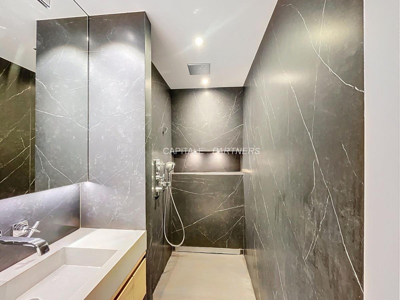 furnished  2 bedrooms Apartment PARIS 13 - 88 m²;