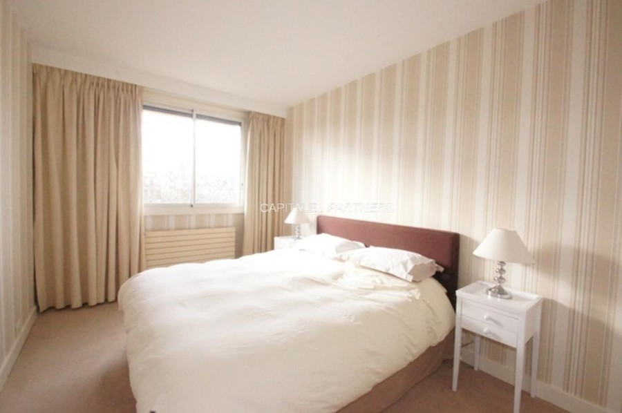 furnished  2 bedrooms Apartment NEUILLY - 112 m²;