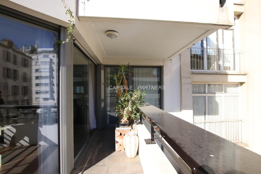 furnished  3 bedrooms Apartment PARIS 16 - 114 m²;