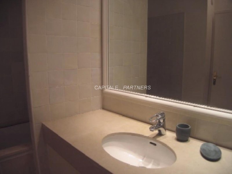 furnished  1 bedroom Apartment PARIS 5 - 80 m²;