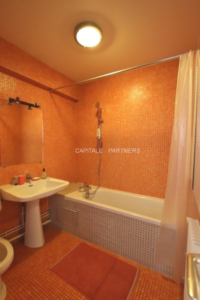 furnished  1 bedroom Apartment PARIS 16 - 54 m²;