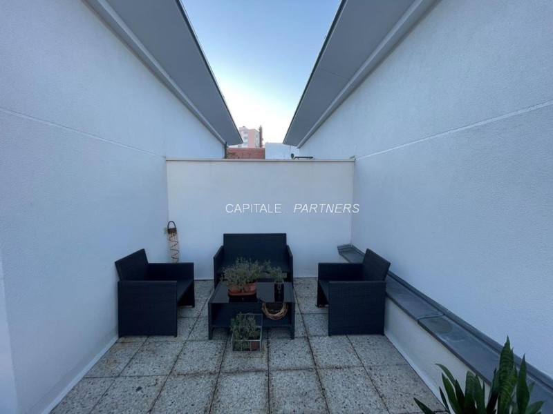 furnished  1 bedroom Apartment LA GARENNE-COLOMBES - 51 m²;