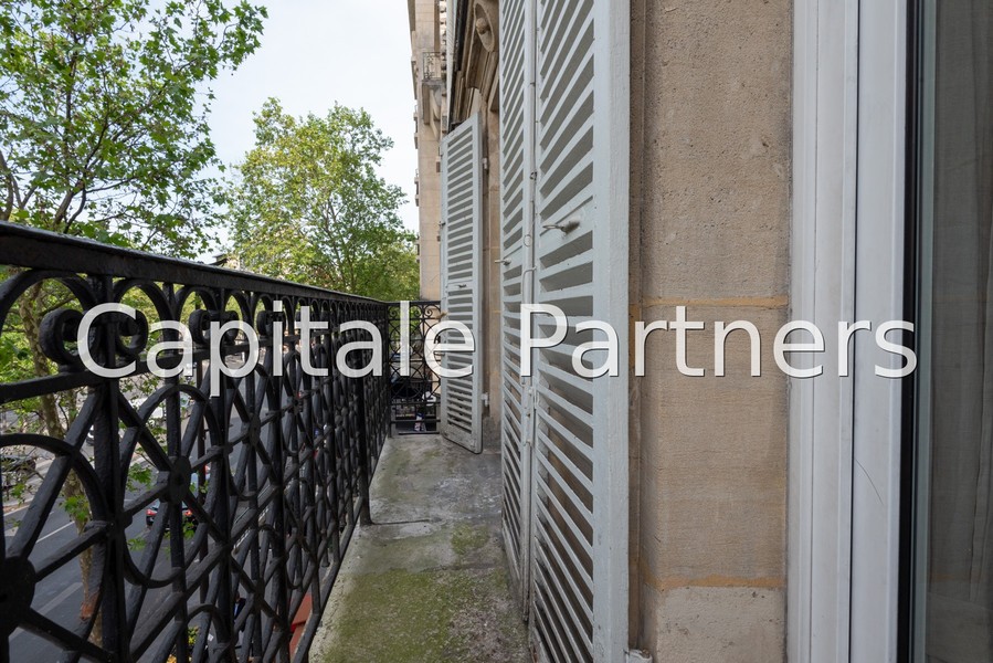 furnished  2 bedrooms Apartment PARIS 17 - 88 m²;