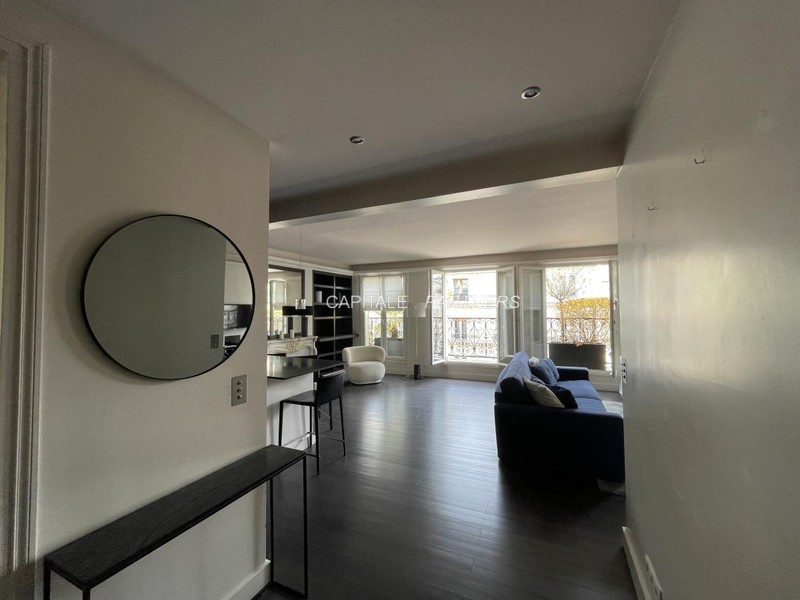 furnished  1 bedroom Apartment PARIS 2 - 71 m²;