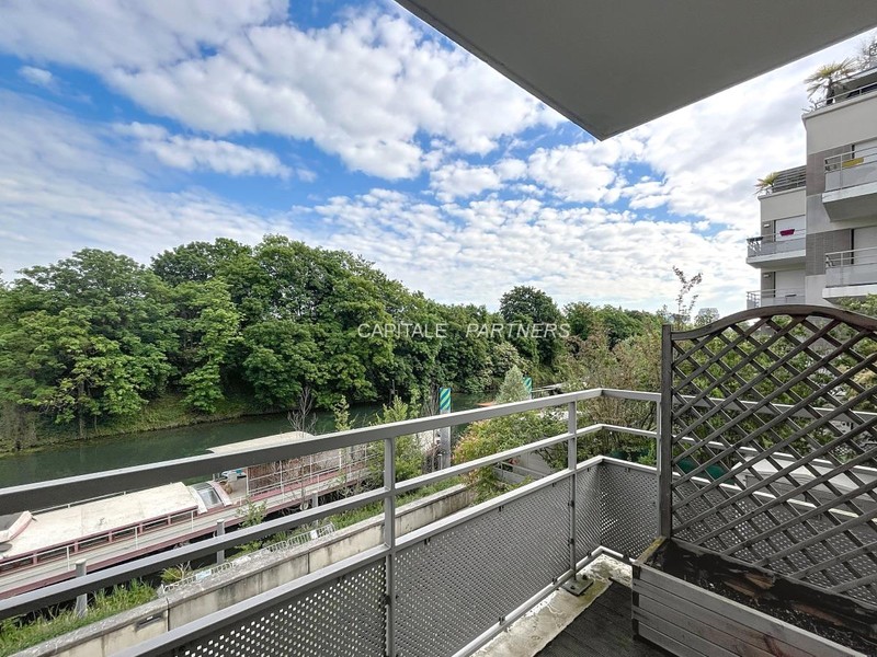 furnished  3 bedrooms Apartment ISSY-LES-MOULINEAUX - 94 m²;