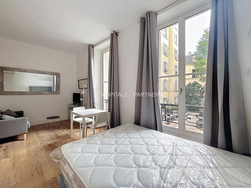 Studio  PARIS 18 - 26 m²;