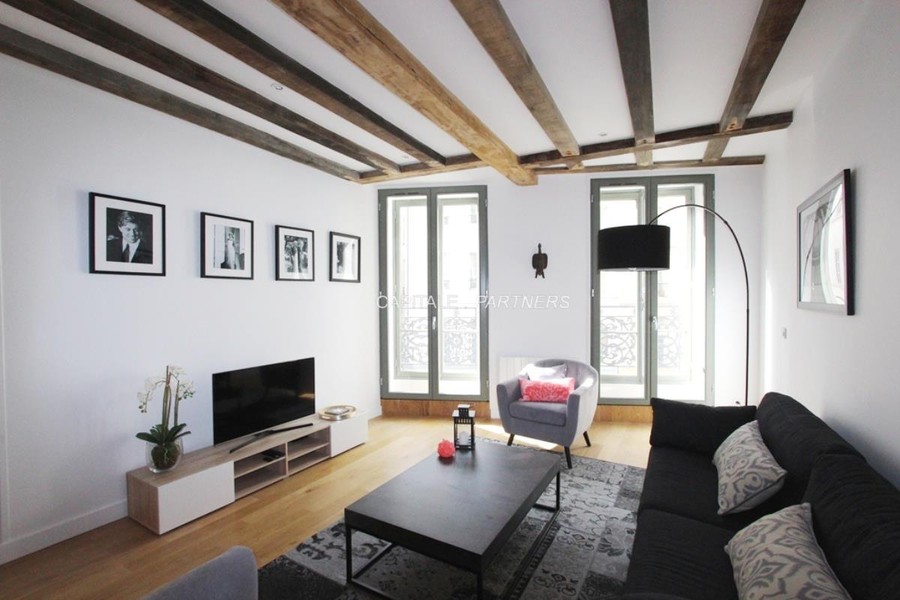 furnished  2 bedrooms Apartment PARIS 1 - 63 m²;
