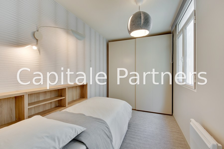 furnished  2 bedrooms Apartment PARIS 17 - 61 m²;