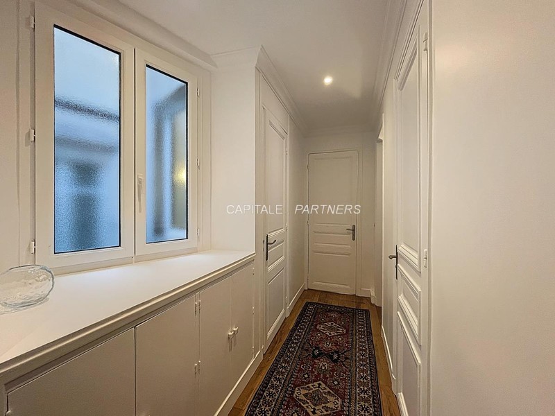 furnished  2 bedrooms Apartment PARIS 17 - 86 m²;