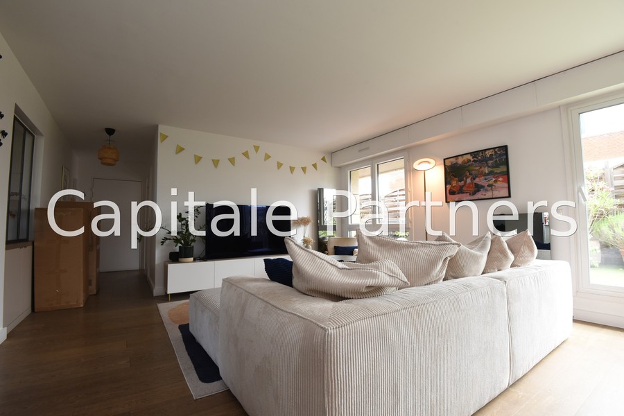 furnished  3 bedrooms Apartment Asnières-sur-seine - 110 m²;