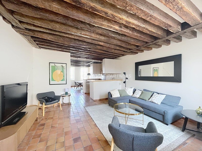 furnished  1 bedroom Apartment PARIS 4 - 60 m²;