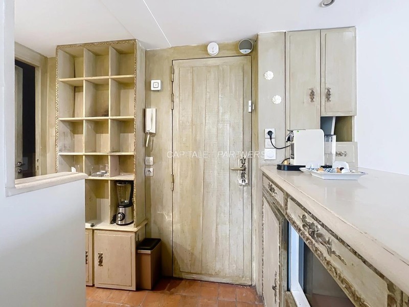 furnished  1 bedroom Apartment PARIS 7 - 32 m²;