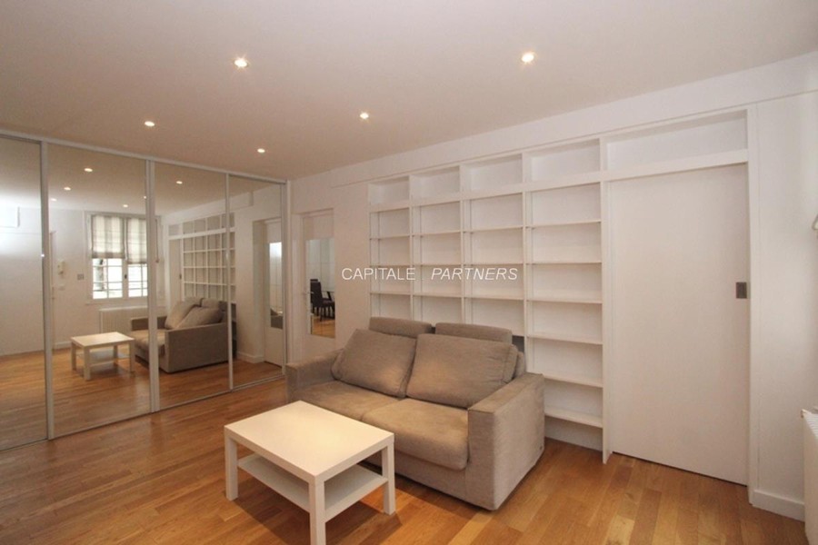 furnished  1 bedroom Apartment PARIS 7 - 40 m²;