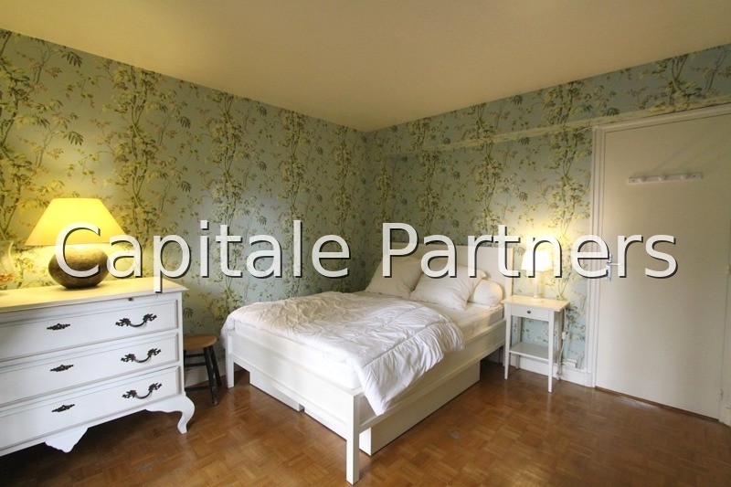 furnished  2 bedrooms Apartment PARIS 16 - 69 m²;