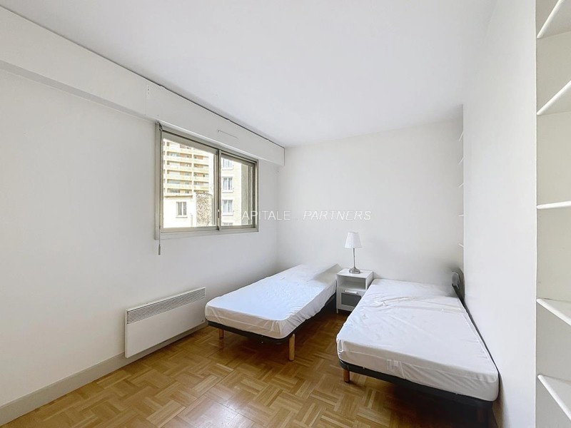 furnished  2 bedrooms Apartment PARIS 16 - 75 m²;
