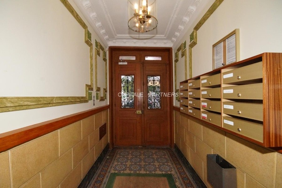 furnished  2 bedrooms Apartment PARIS 15 - 61 m²;