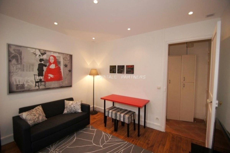 furnished  1 bedroom Apartment PARIS 16 - 26 m²;