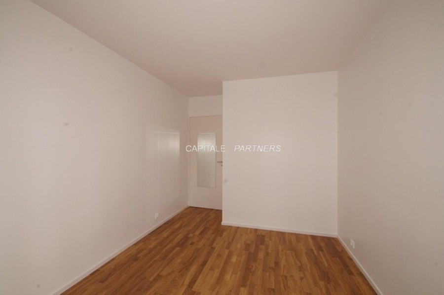  2 bedrooms Apartment LEVALLOIS PERRET - 71 m²;