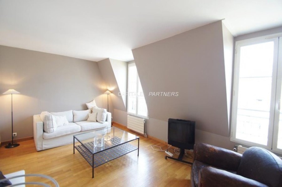 furnished  1 bedroom Apartment PARIS 16 - 43 m²;