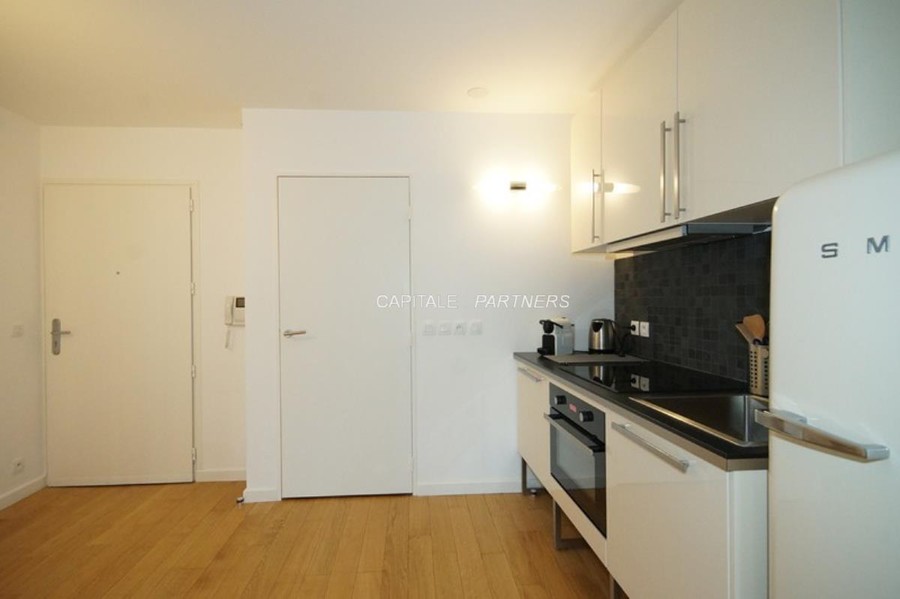 furnished  1 bedroom Apartment PARIS 11 - 43 m²;