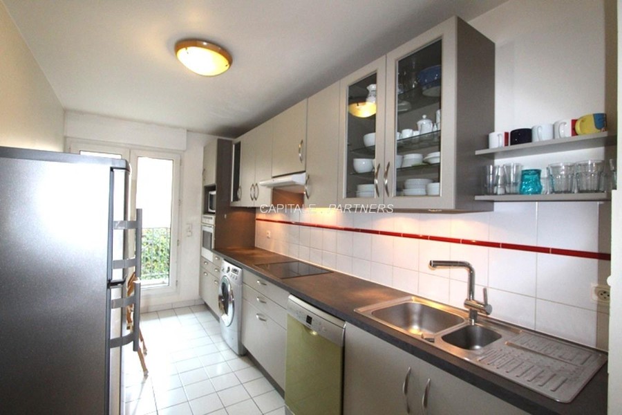 furnished  3 bedrooms Apartment PARIS 11 - 95 m²;