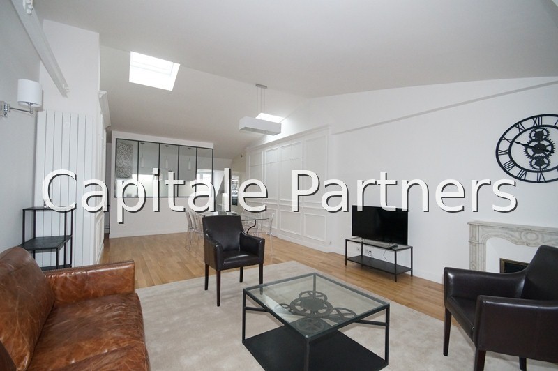 furnished  2 bedrooms Apartment PARIS 8 - 100 m²;