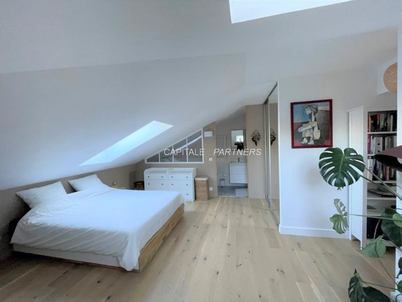 furnished  1 bedroom Apartment LA GARENNE-COLOMBES - 51 m²;