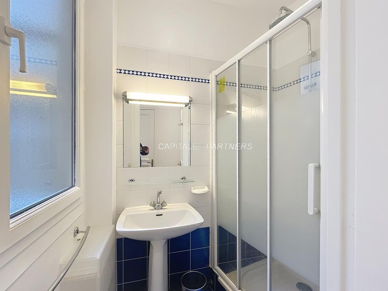 furnished  2 bedrooms Apartment PARIS 17 - 86 m²;