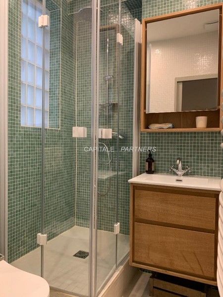 furnished  2 bedrooms Apartment PARIS 11 - 55 m²;