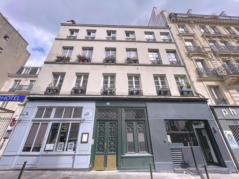 furnished  2 bedrooms Apartment PARIS 9 - 90 m²;