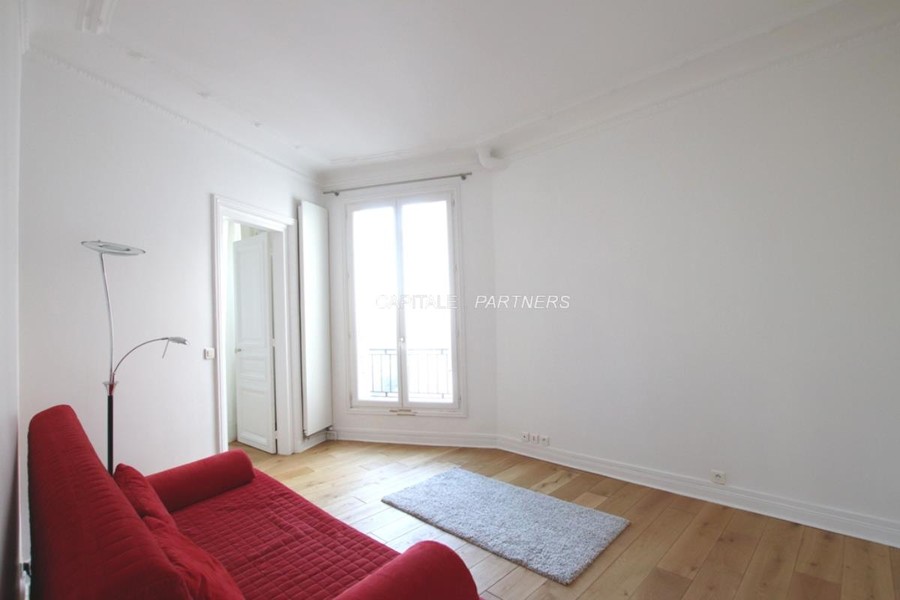 furnished  3 bedrooms Apartment PARIS 16 - 116 m²;