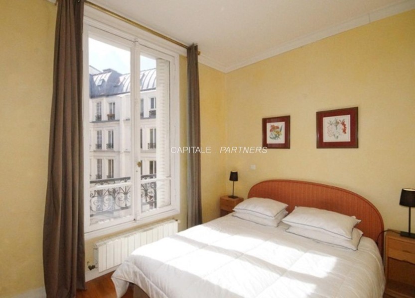 furnished  1 bedroom Apartment PARIS 8 - 45 m²;
