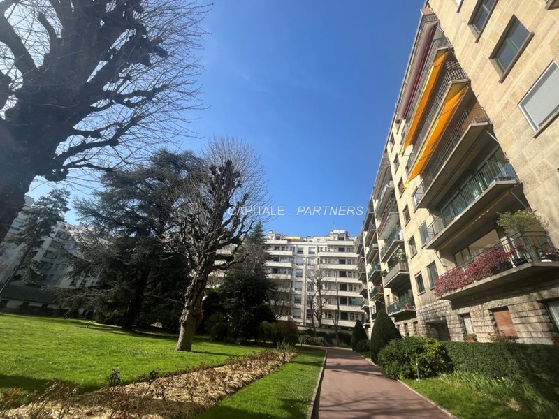 furnished  2 bedrooms Apartment NEUILLY-SUR-SEINE - 108 m²;