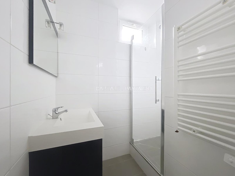 furnished  1 bedroom Apartment NEUILLY - 42 m²;