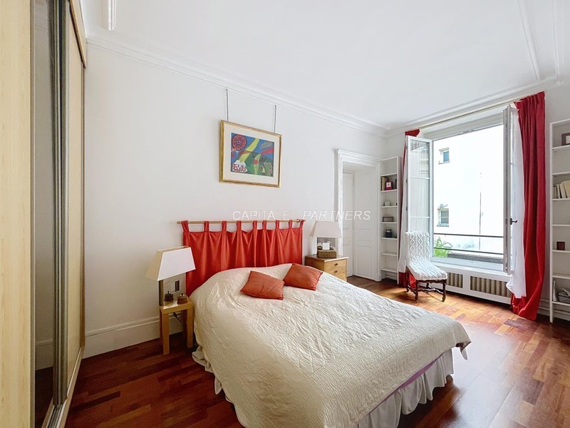 furnished  2 bedrooms Apartment PARIS 6 - 62 m²;