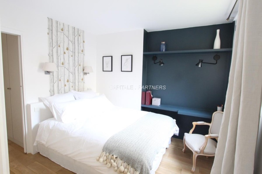 furnished  1 bedroom Apartment PARIS 15 - 31 m²;