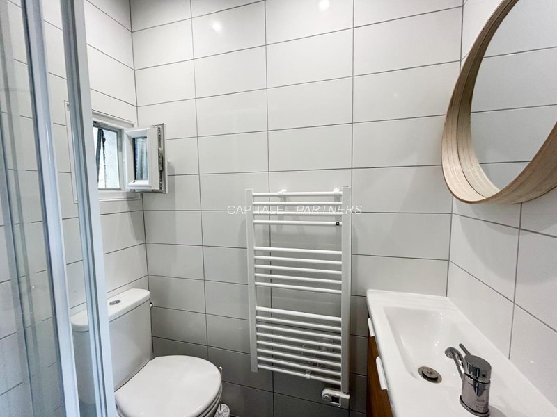 furnished  1 bedroom Apartment NEUILLY / SEINE - 33 m²;