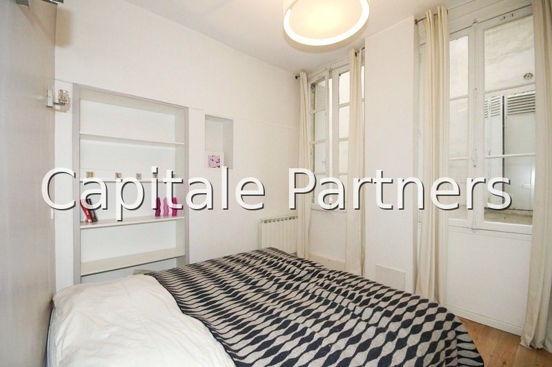 furnished  2 bedrooms Apartment PARIS 8 - 59 m²;