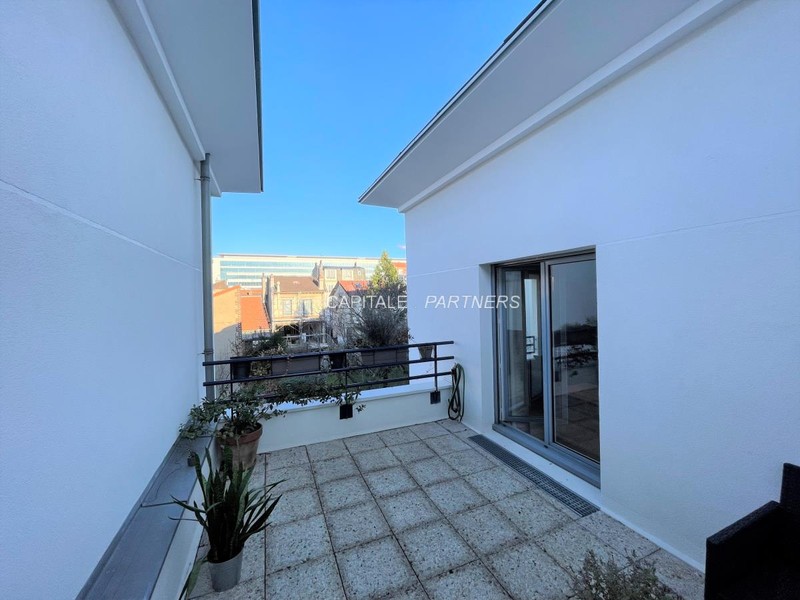 furnished  1 bedroom Apartment LA GARENNE-COLOMBES - 51 m²;